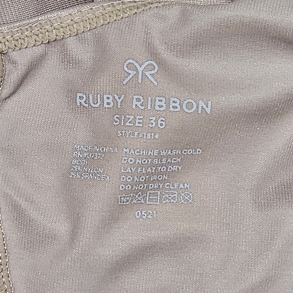 EUC Ruby Ribbon Lumina Cami Wireless Convertanle Bra Shapewear Womens Size 36 - Picture 7 of 8